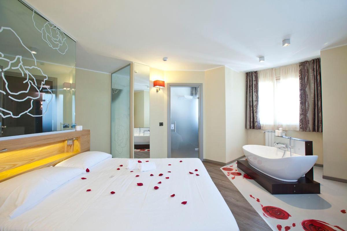 Harmony Suite Hotel Selvino Luaran gambar