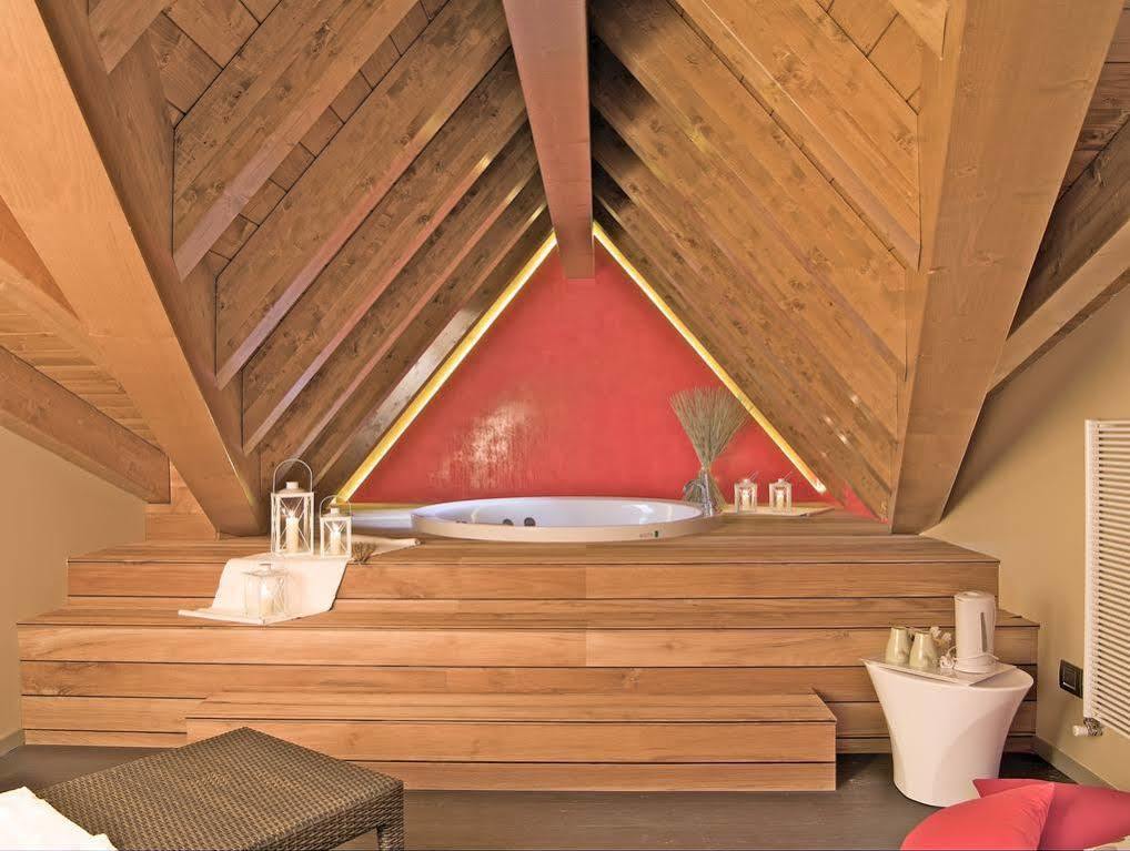 Harmony Suite Hotel Selvino Luaran gambar